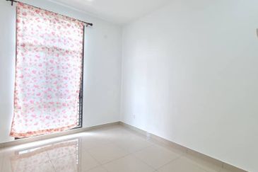 Strait View Home @ Permas jaya 