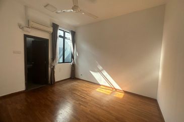 The WaterEdge Residences