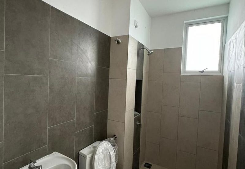 Iconia Garden Residence Precinct B @ Taman Impian Emas