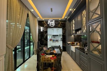 Isola Villa @ Senibong Cove