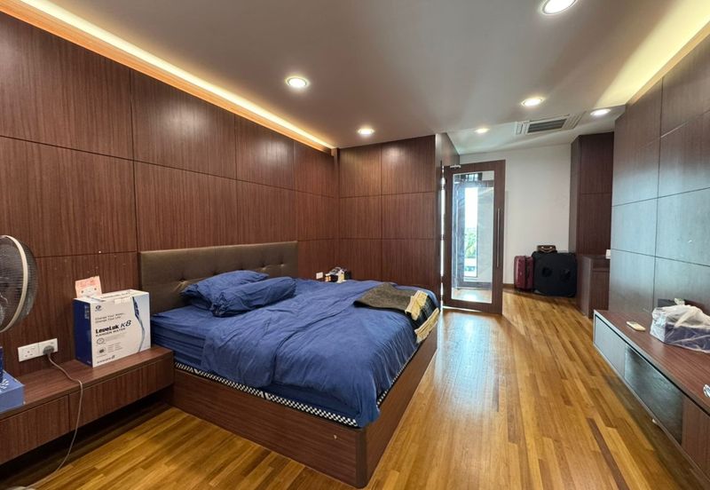 Isola Villa @ Senibong Cove