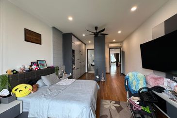 Isola Villa @ Senibong Cove