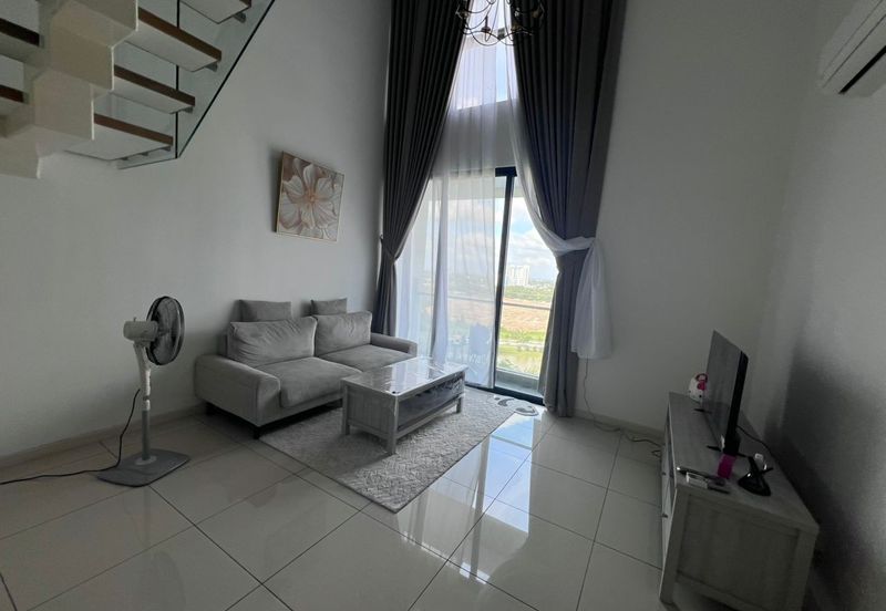 The M @ Medini Macrolink