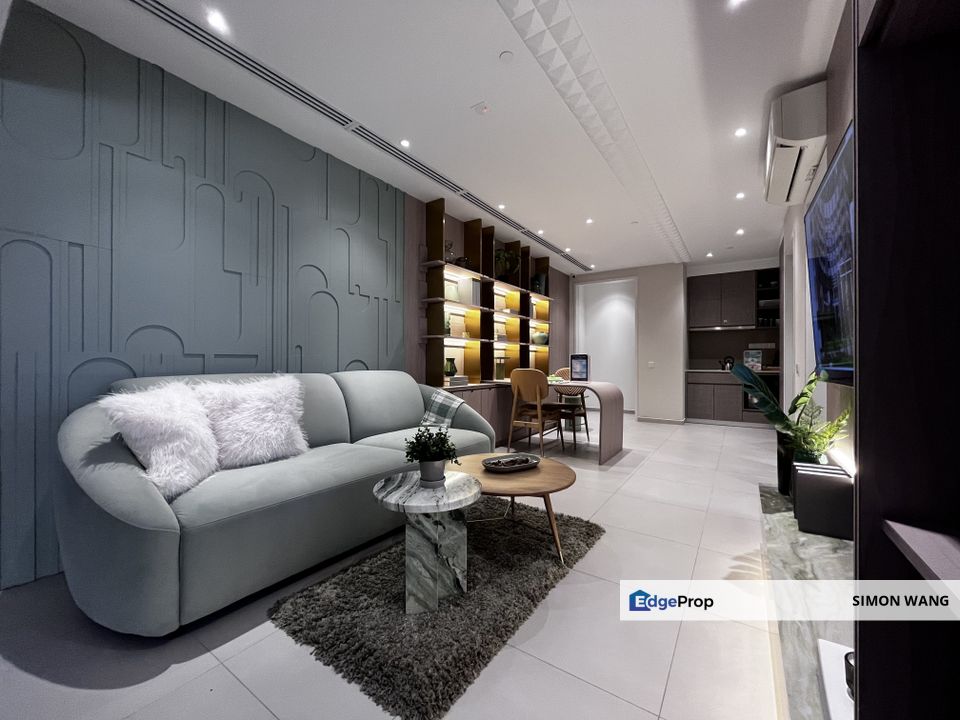 Ciq & Rts walk 600meter, 1room only 640K, Mostly Furnished & Mall Entertainment @ Ground Floor, Johor, Johor Bahru