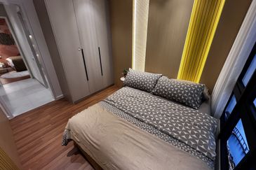 Ciq & Rts walk 600meter, 3room / DUAL KEY only RM1.1Mil, Mostly Furnished & Mall Entertainment @ Ground Floor