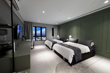 Ciq & Rts walk 600meter, STUDIO only RM530K, FULLY FURNISH & 4& Min GRR