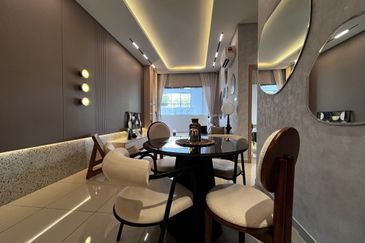 Taman Daya New Launch Condo / 2Room 800sqft only RM4xxK / Monthly RM1.8K & Partial Furnish (FREEHOLD)