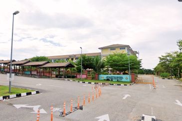 Tanah Pertanian Tepi Jalan Besar Port Dickson 