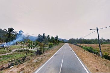 Tanah Tepi Jalan Utama, Gunung Datuk,  Kampung Batang Nyamor, Rembau
