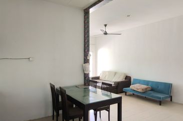 TAMAN PENGKALAN PERTAMA