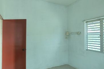 TAMAN PENGKALAN PERTAMA