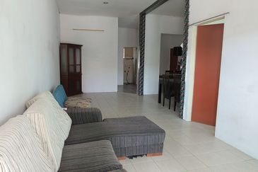 TAMAN PENGKALAN PERTAMA