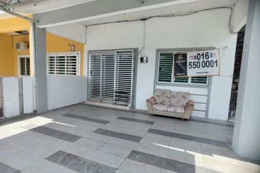 TAMAN PENGKALAN PERTAMA