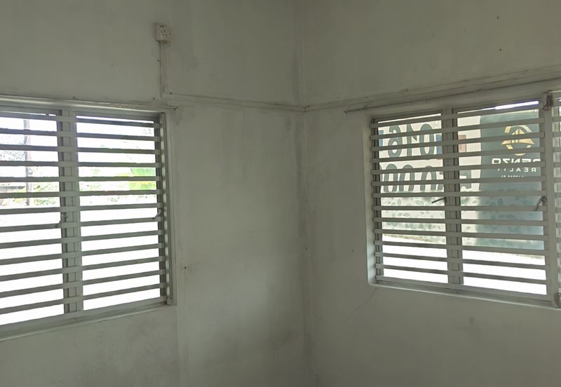 TAMAN PENGKALAN PERTAMA