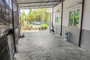 TAMAN PENGKALAN PERTAMA