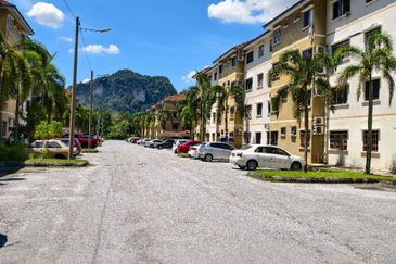 Permai Lake View Apartments