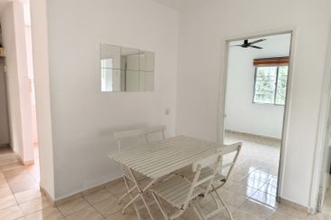 Permai Lake View Apartments