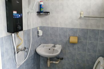 Permai Lake View Apartments