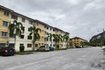 Permai Lake View Apartments
