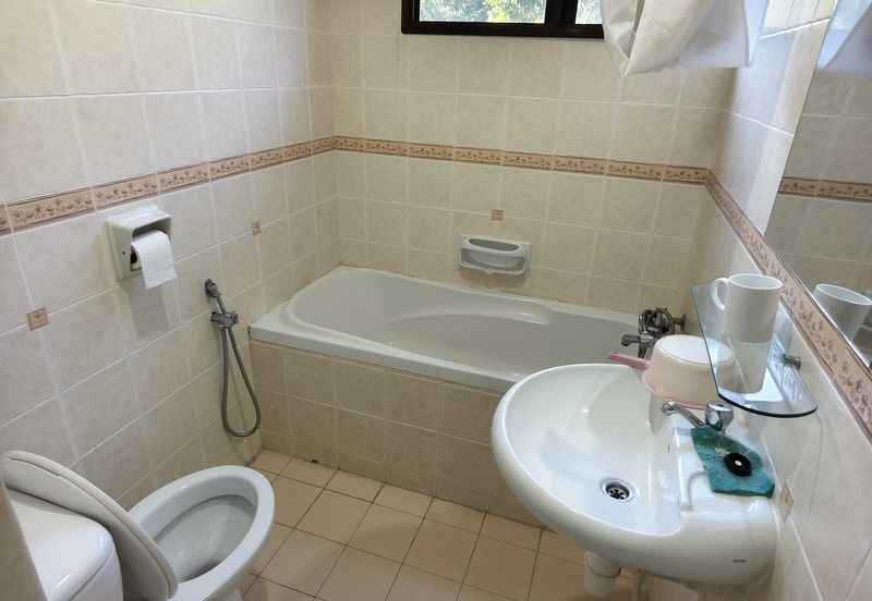 MERU VALLEY RESORT (GOLF VISTA APARTMENT