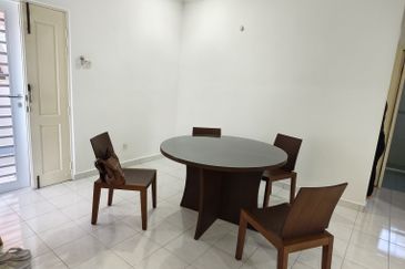 MERU VALLEY RESORT (GOLF VISTA APARTMENT