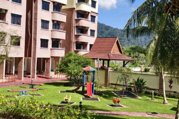 MERU VALLEY RESORT (GOLF VISTA APARTMENT