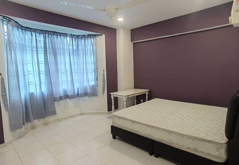 KONDOMINIUM DAMAIPURI