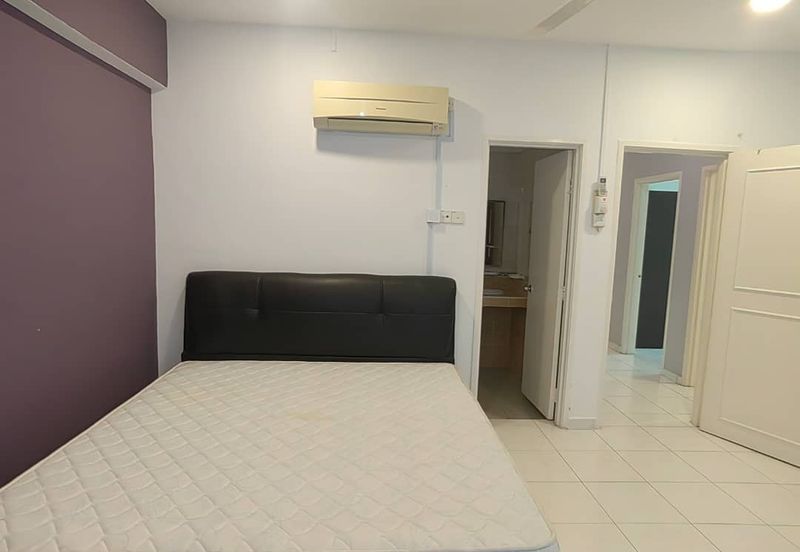 KONDOMINIUM DAMAIPURI