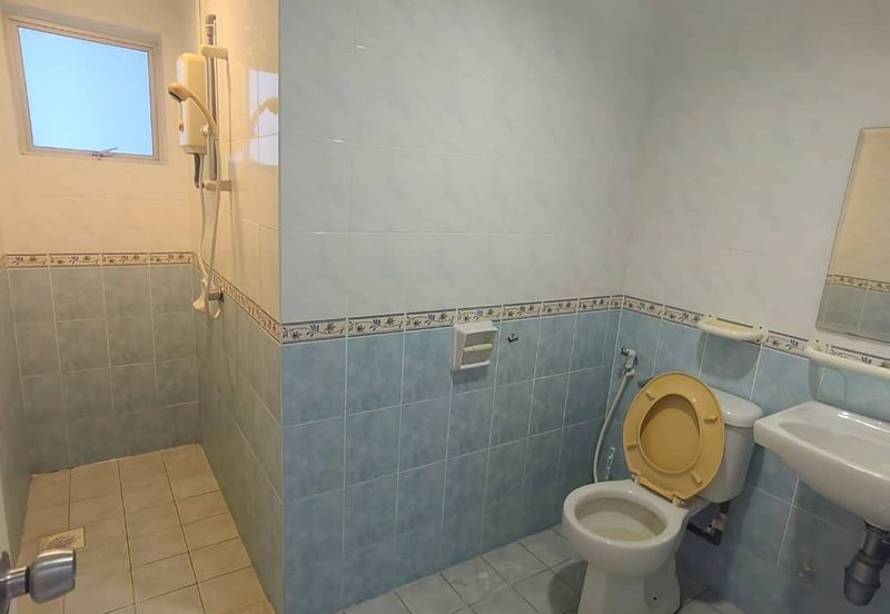 KONDOMINIUM DAMAIPURI