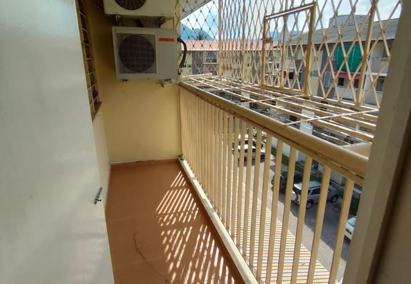 Flat Pakatan Bercham