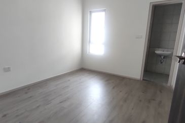 Dayana @Nilai Impian