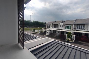 Dayana @Nilai Impian