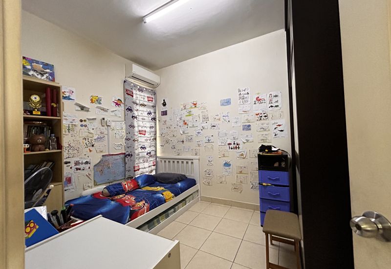 Suria Utama Townhouse