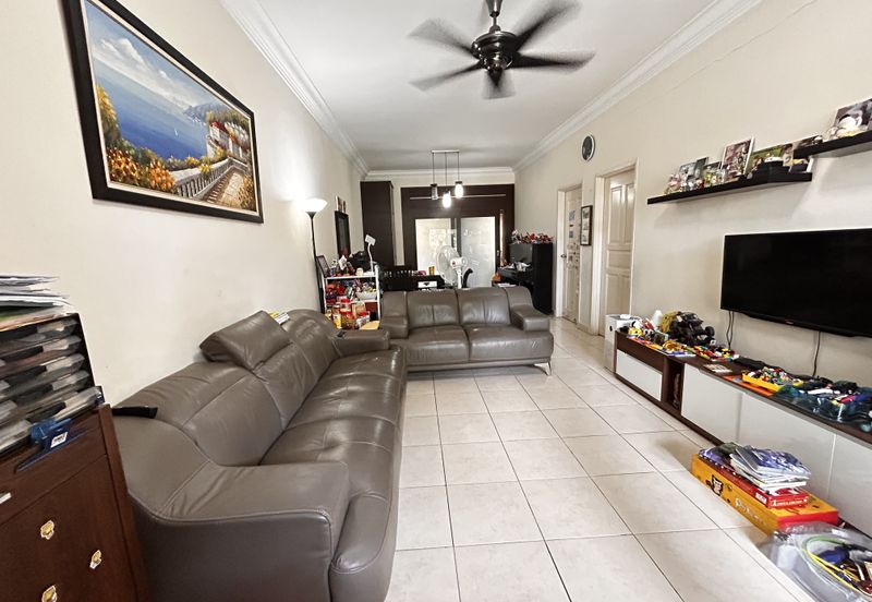 Suria Utama Townhouse