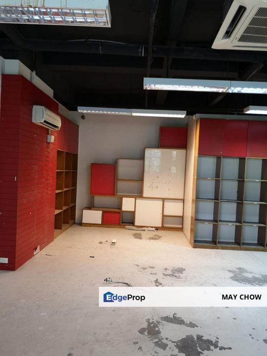 Emerald East Plaza Damansara Perdana - For sale! Office/Shop unit situated in the hustle bustle of Damansara Perdana, Selangor, Petaling Jaya