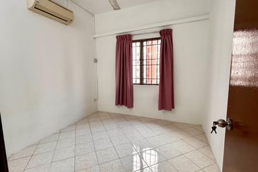 Bayu Puteri Apartment