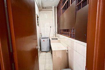 Bayu Puteri Apartment