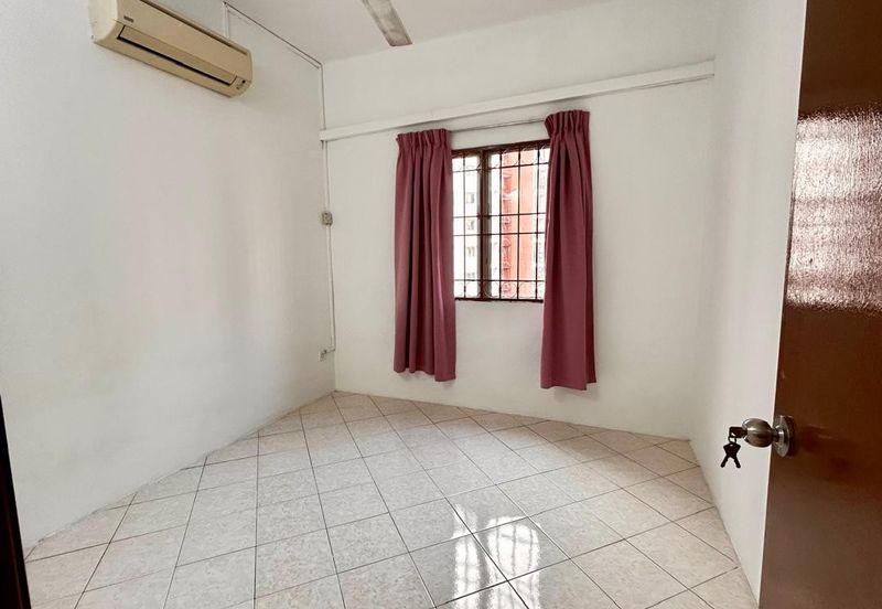 Bayu Puteri Apartment