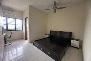 Meridian Townhouse Jalan SS23/12 - 3R/2B for rent 