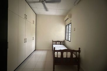 Meridian Townhouse Jalan SS23/12 - 3R/2B for rent 