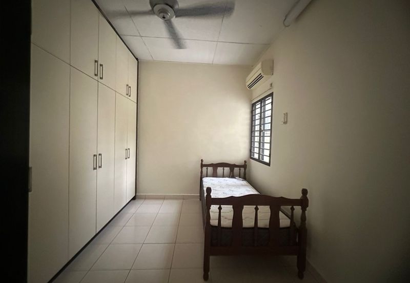 Meridian Townhouse Jalan SS23/12 - 3R/2B for rent 