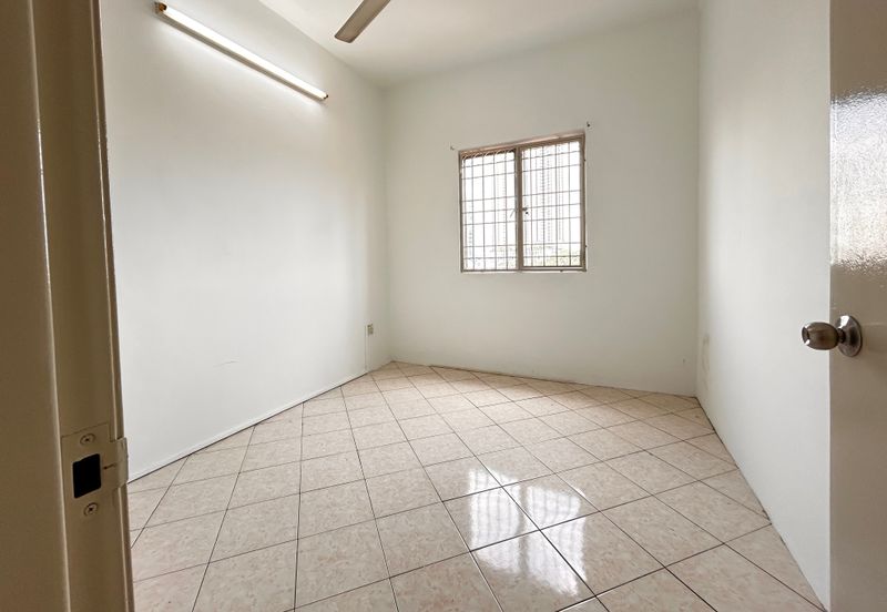 Bayu Puteri Apartment