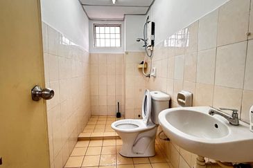 Bayu Puteri Apartment