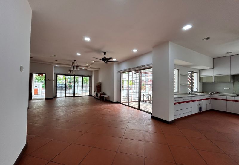 Winchester, Ara Damansara