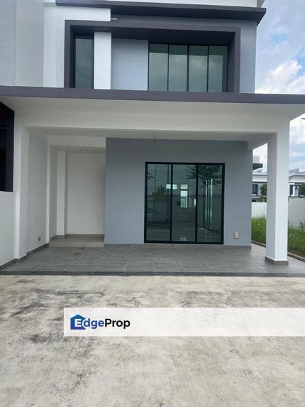 DOUBLE STOREY CORNER LOT ADDA HEIGHTS JOHOR, Johor, Johor Bahru