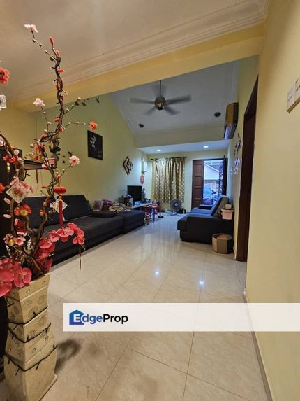 1.5 STOREY TERRACE HOUSE TAMAN MOLEK, Johor, Johor Bahru