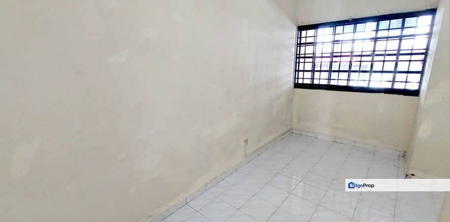 DOUBLE STOREY HOUSE TAMPOI JOHOR BAHRU, Johor, Tampoi