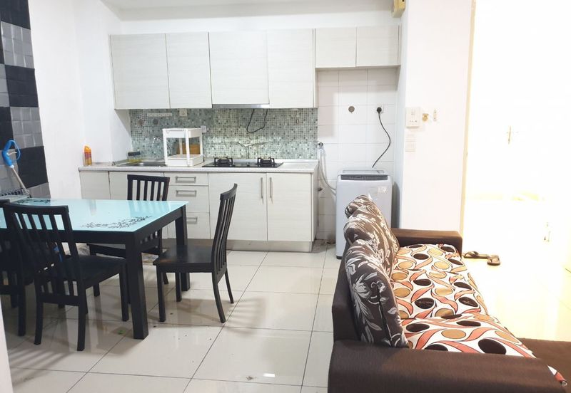 Dedaun Hijau (Greenfield Regency)