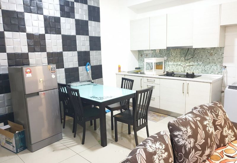 Dedaun Hijau (Greenfield Regency)