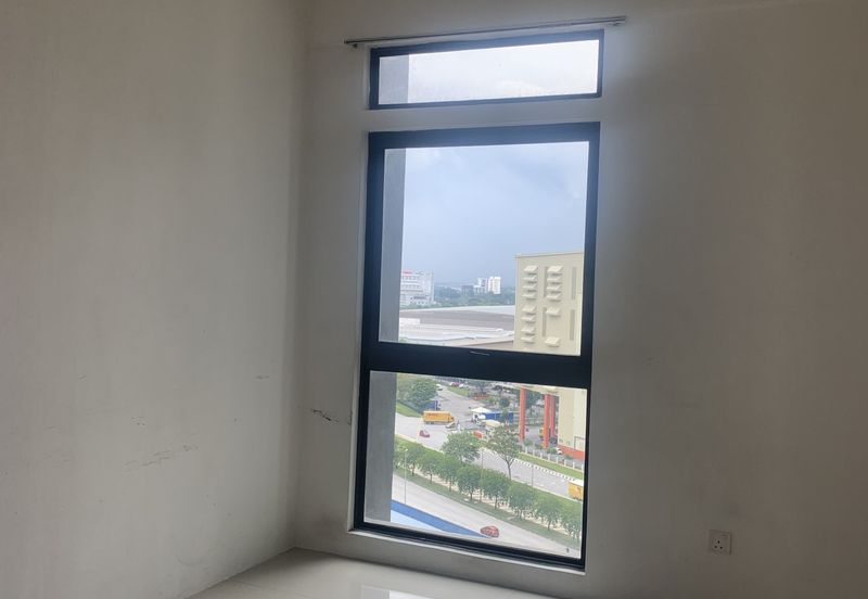 V12 Sovo (Menara Suria)